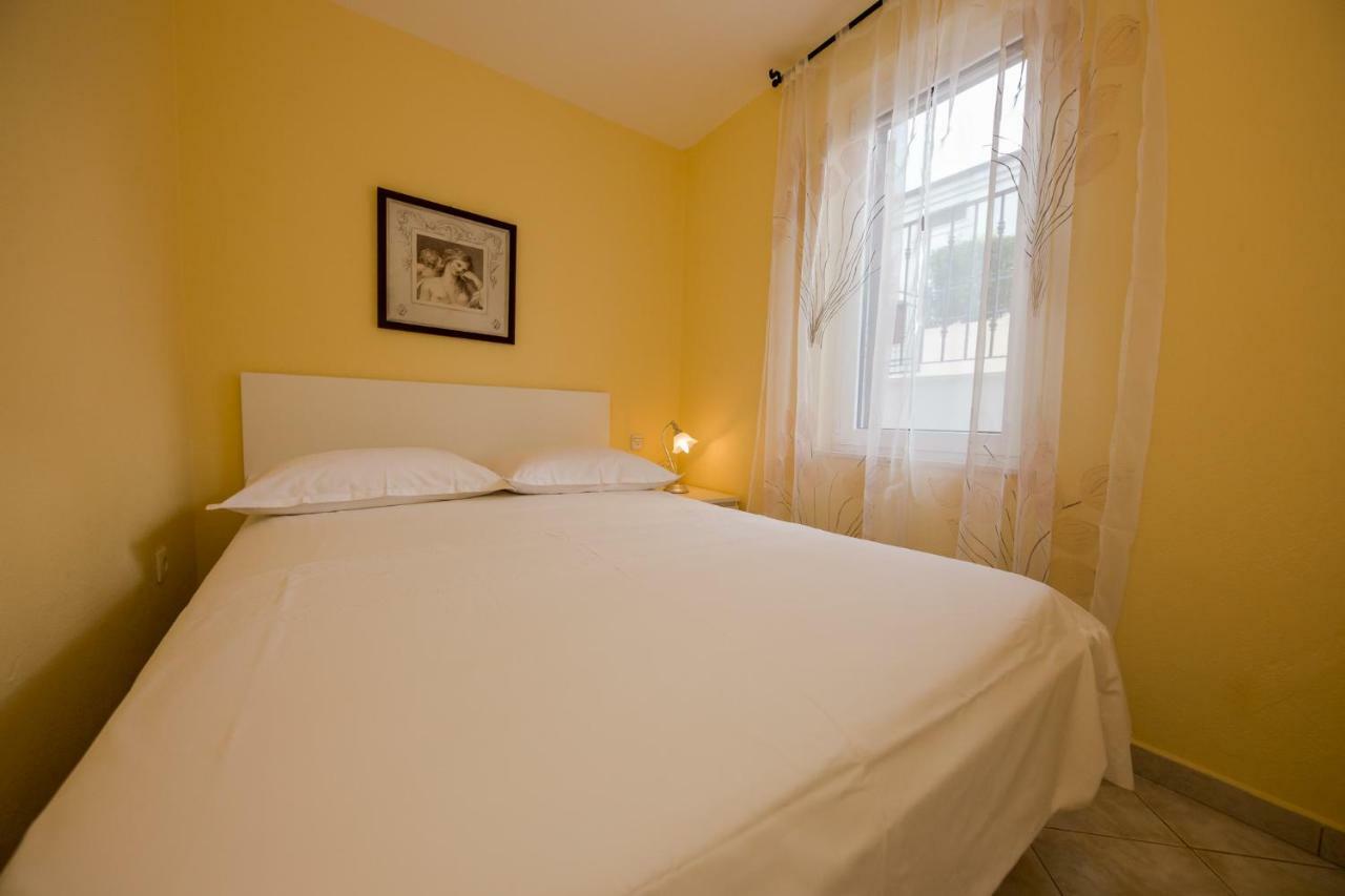 Apartments Mateo Trogir Exterior photo