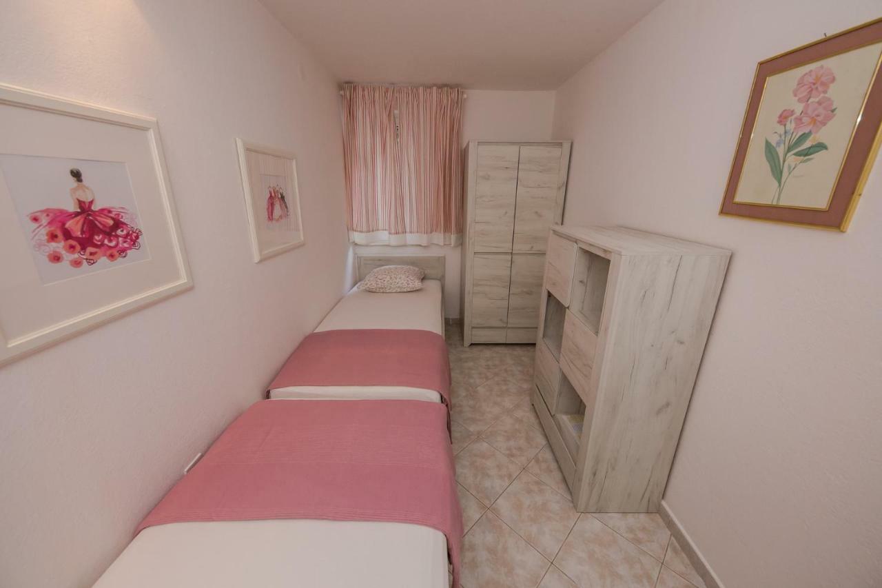 Apartments Mateo Trogir Exterior photo